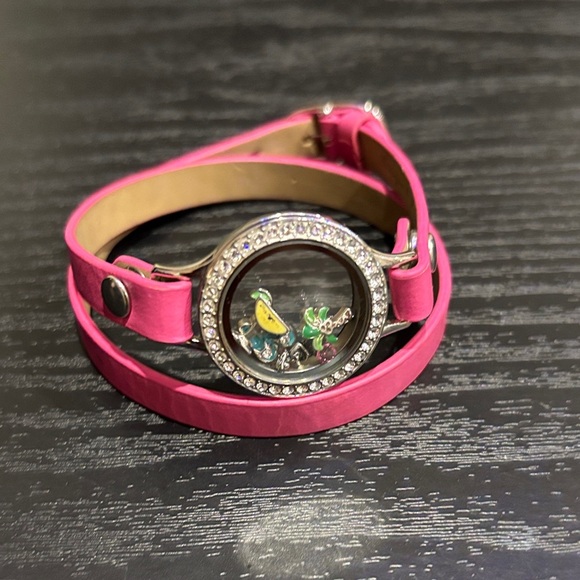 Origami owl Pink Double Wrap Bracelet with Crystal Accents - Picture 1 of 4